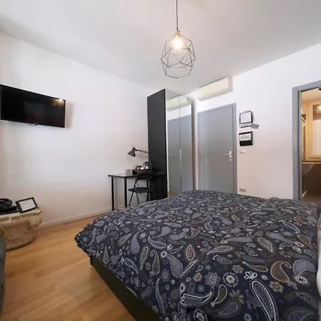 Pensionat Indipendenza Boutique 3*